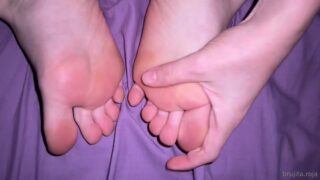 Brujita Roja leaked blowjob and squirt footage