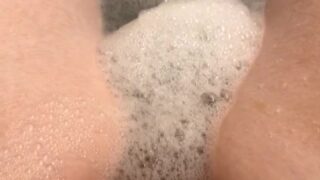 Toe tease and oil JOI countdown Okiichloeo